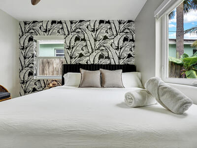 820 NE 17 Street, Fort Lauderdale, FL 33305