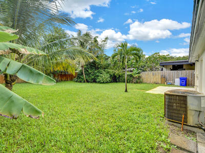 820 NE 17 Street, Fort Lauderdale, FL 33305