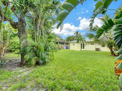 820 NE 17 Street, Fort Lauderdale, FL 33305