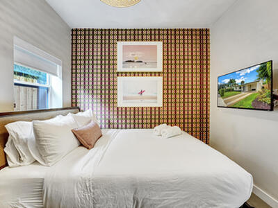 820 NE 17 Street, Fort Lauderdale, FL 33305