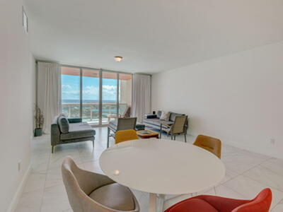 2640 Lake Shore Drive, Riviera Beach, FL 33404