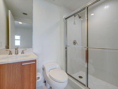 2640 Lake Shore Drive, Riviera Beach, FL 33404