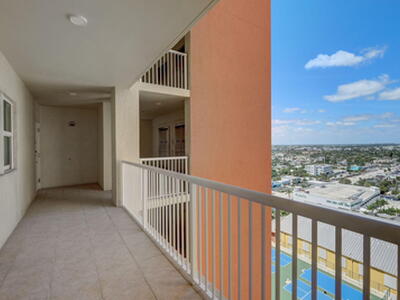 2640 Lake Shore Drive, Riviera Beach, FL 33404