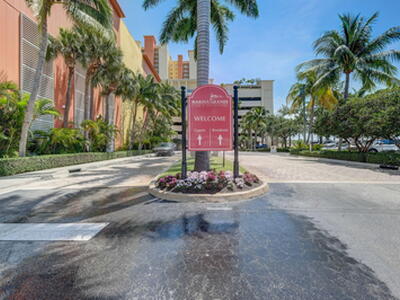 2640 Lake Shore Drive, Riviera Beach, FL 33404