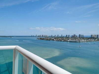 2640 Lake Shore Drive, Riviera Beach, FL 33404