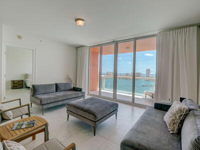 2640 Lake Shore Drive, Riviera Beach, FL 33404