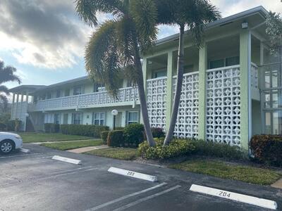 1720 NW 19th Terrace, Delray Beach, FL 33445