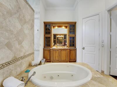 43 Coconut Lane, Ocean Ridge, FL 33435