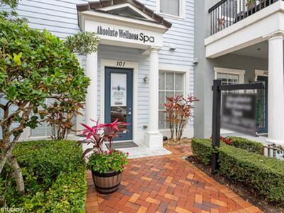 221 Greenwich Circle