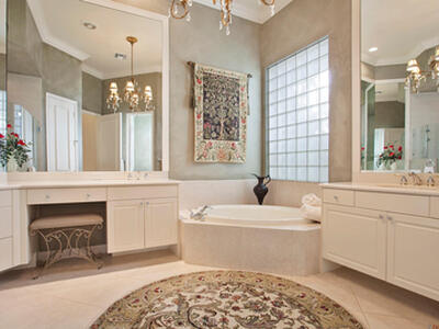 206 Porto Vecchio Way, Palm Beach Gardens, FL 33418