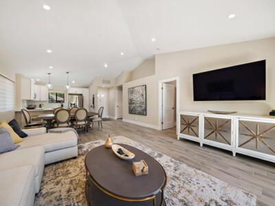 821 Club Drive, Palm Beach Gardens, FL 33418