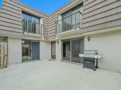 2020 20th Court, Jupiter, FL 33477
