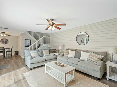 2020 20th Court, Jupiter, FL 33477