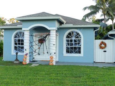 18226 N 50th Street N, Loxahatchee, FL 33470