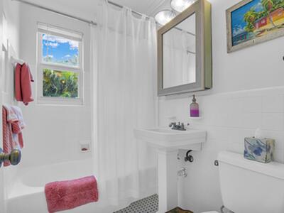 902 E Boca Raton Road, Boca Raton, FL 33432