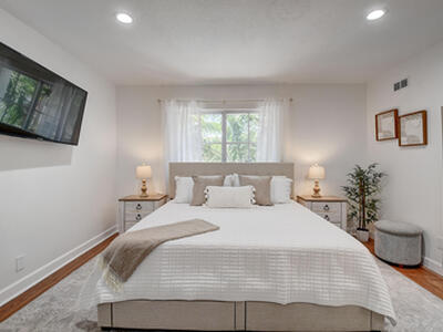 525 Bayfront Drive, Boynton Beach, FL 33435