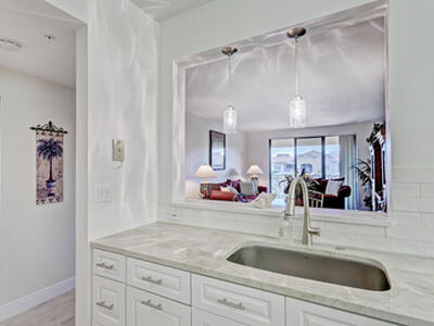 500 Uno Lago Drive, Juno Beach, FL 33408