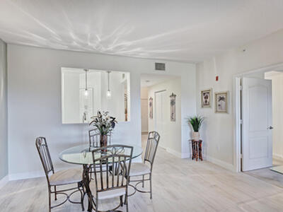 500 Uno Lago Drive, Juno Beach, FL 33408