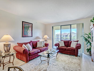 500 Uno Lago Drive, Juno Beach, FL 33408