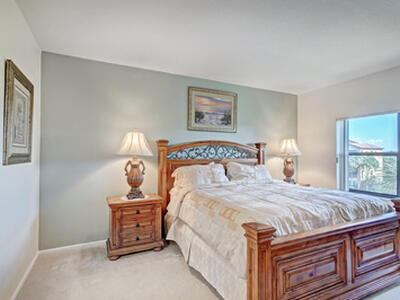 500 Uno Lago Drive, Juno Beach, FL 33408