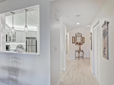 500 Uno Lago Drive, Juno Beach, FL 33408