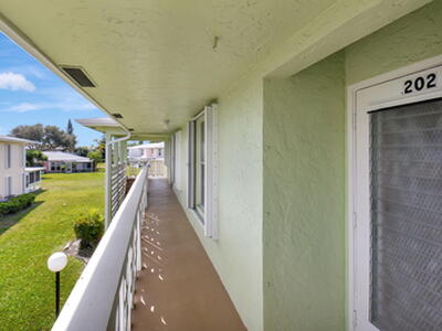 1670 NW 18th Avenue