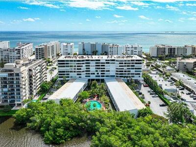 3589 S Ocean Boulevard, South Palm Beach, FL 33480