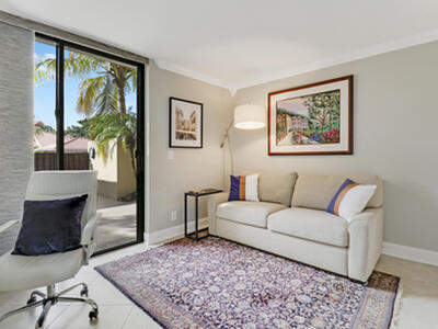 204 Old Meadow Way, Palm Beach Gardens, FL 33418