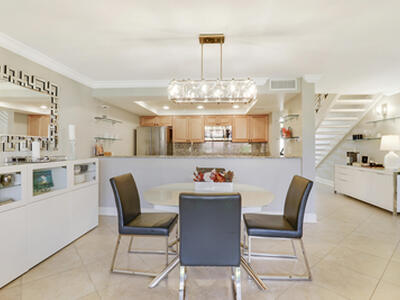 204 Old Meadow Way, Palm Beach Gardens, FL 33418