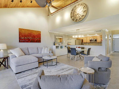 204 Old Meadow Way, Palm Beach Gardens, FL 33418