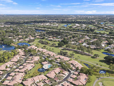 204 Old Meadow Way, Palm Beach Gardens, FL 33418