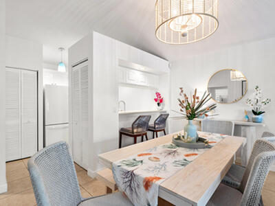 913 Club Drive, Palm Beach Gardens, FL 33418