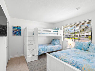 913 Club Drive, Palm Beach Gardens, FL 33418