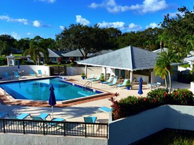 913 Club Drive, Palm Beach Gardens, FL 33418