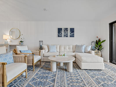 913 Club Drive, Palm Beach Gardens, FL 33418