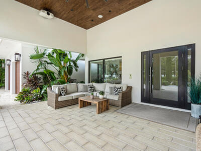 1117 Lake Drive, Delray Beach, FL 33444