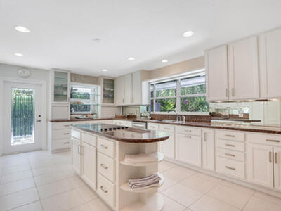 11 N River Road, Sewalls Point, FL 34996