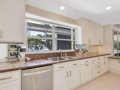 11 N River Road, Sewalls Point, FL 34996