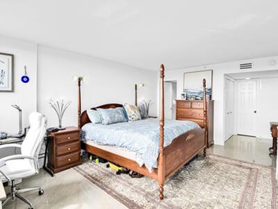859 Jeffery Street, Boca Raton, FL 33487