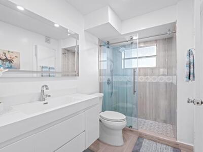 2800 NW 47th Terrace, Lauderdale Lakes, FL 33313