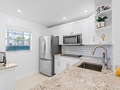 2800 NW 47th Terrace, Lauderdale Lakes, FL 33313