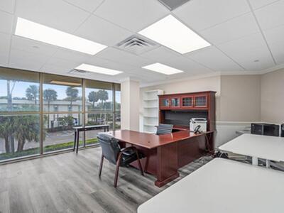 631 Us Highway 1, North Palm Beach, FL 33408