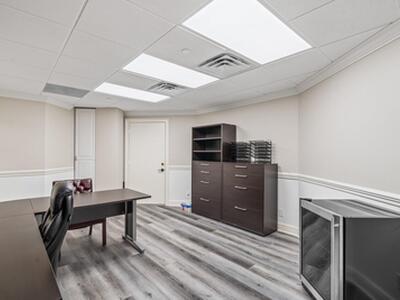 631 Us Highway 1, North Palm Beach, FL 33408