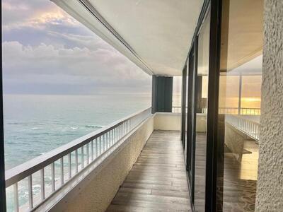 5280 N Ocean Drive, Singer Island, FL 33404