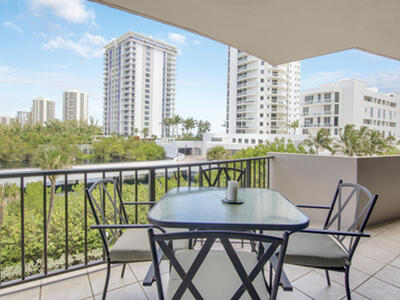 4200 N Ocean Drive, Singer Island, FL 33404