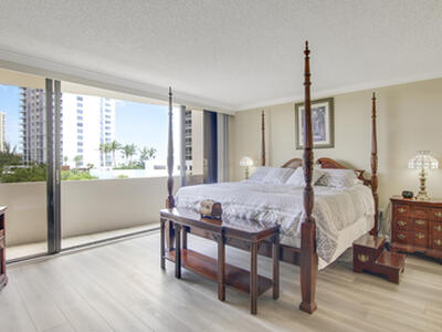 4200 N Ocean Drive, Singer Island, FL 33404