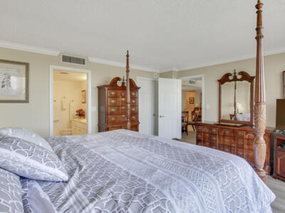 4200 N Ocean Drive, Singer Island, FL 33404