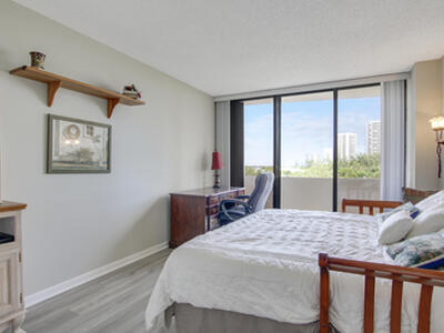 4200 N Ocean Drive, Singer Island, FL 33404