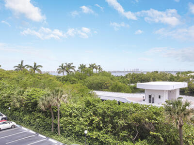 4200 N Ocean Drive, Singer Island, FL 33404