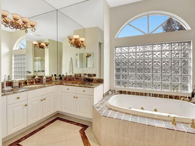 5302 Landon Circle, Boynton Beach, FL 33437
